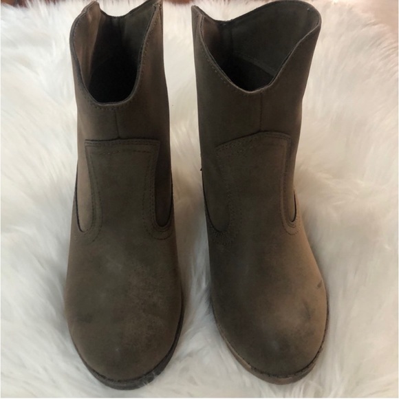 Rocket Dog Brown Booties - Picture 2 of 6